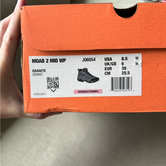 Merrel Women’s Hiking Boots - Size 8.5 - New with Box - Picture 5 of 6